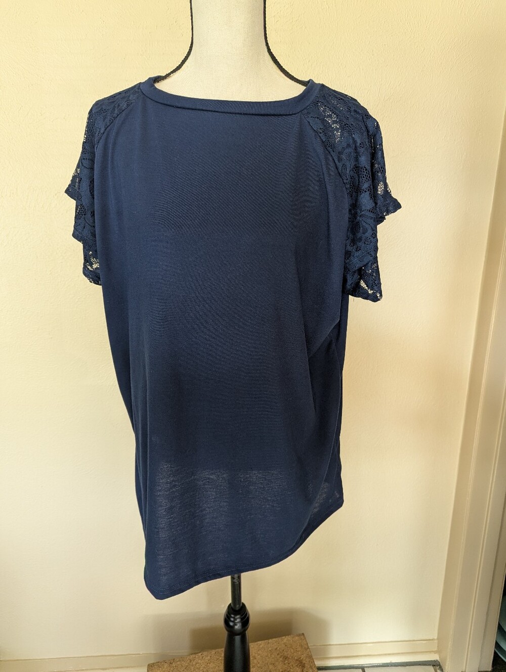 Plus Size Women’s Navy Lace Sleeve Top